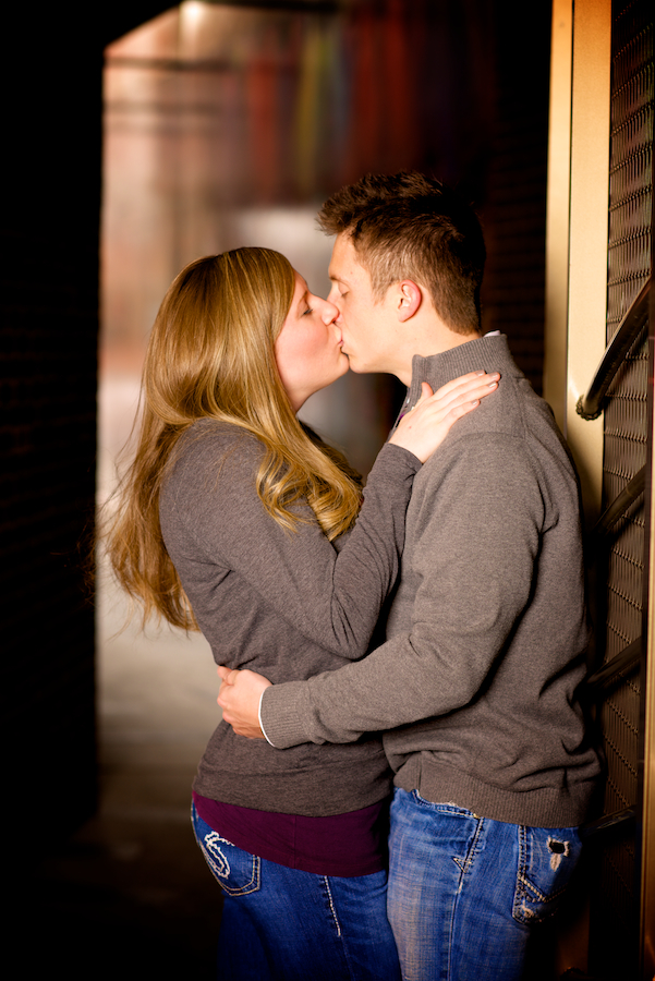 fort-collins-colorado-winter-engagement-vibrant-color-tunnel-kissing