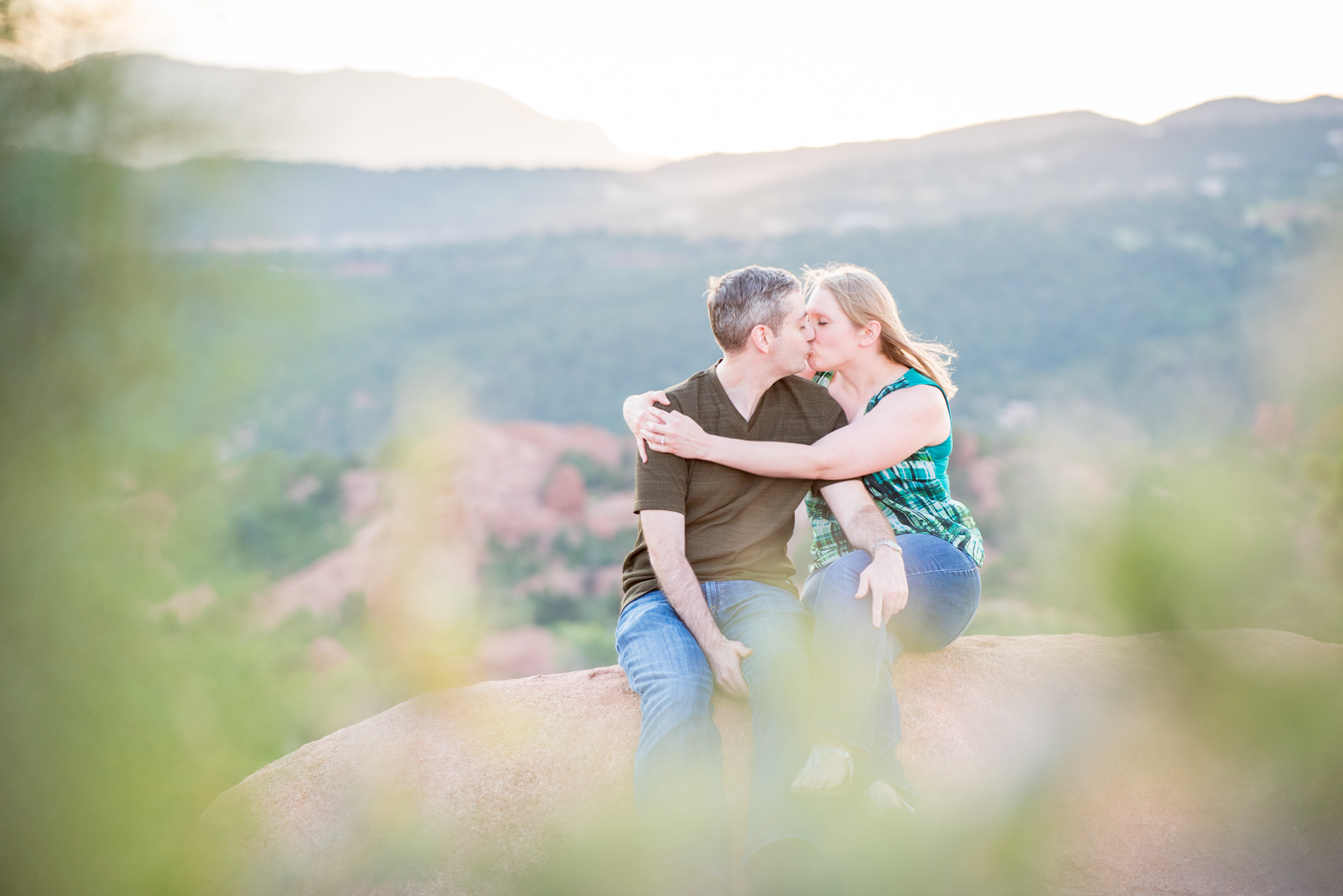 Proposal at High Point Overlook in the Garden of the Gods